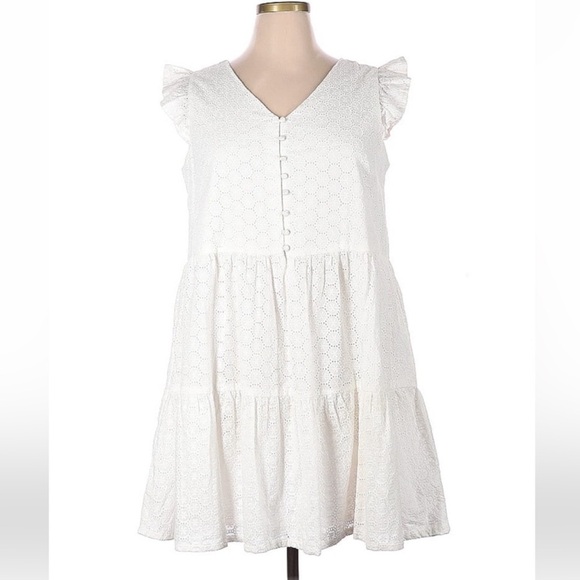 Joie Dresses & Skirts - NWT women’s Joie white eyelet lace dress with mini ruffle sleeves